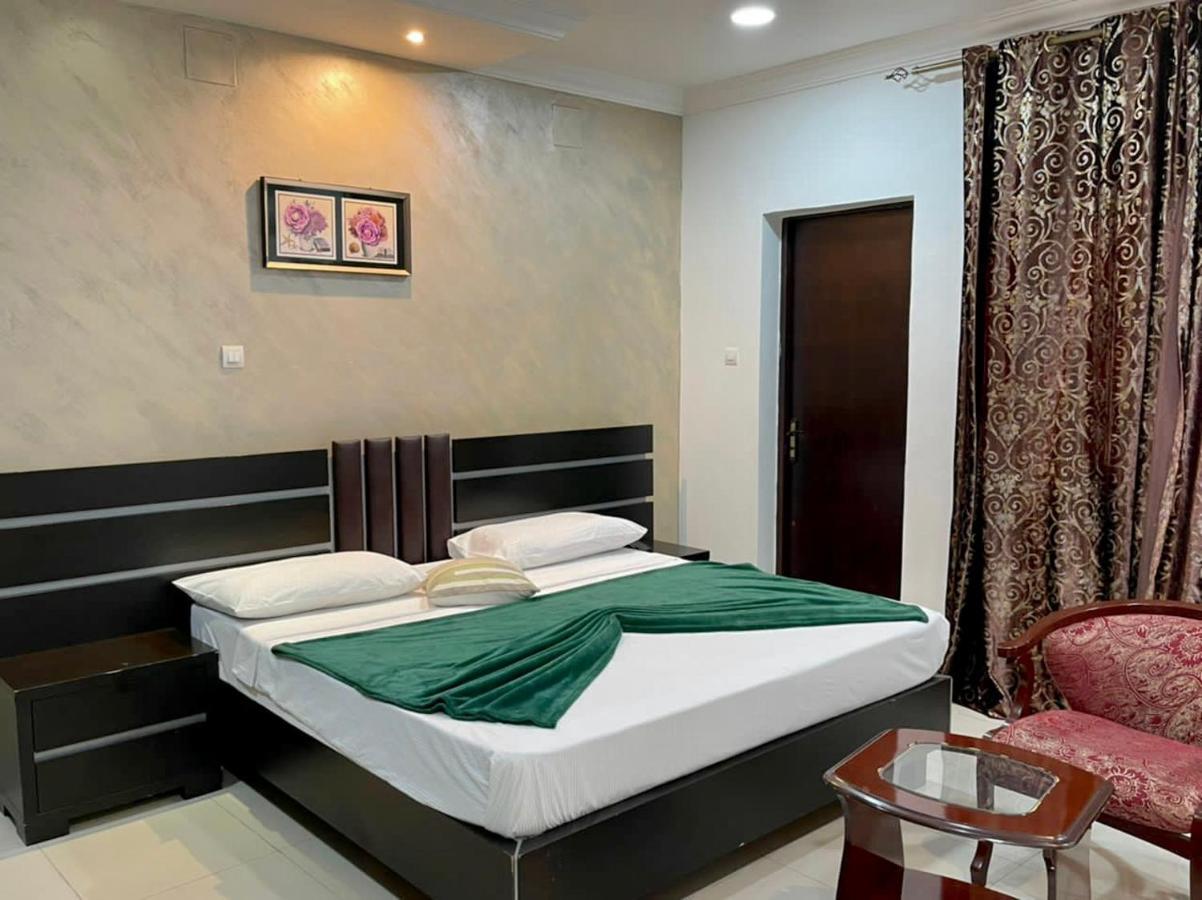 Class Hotel Brazzaville Bagian luar foto