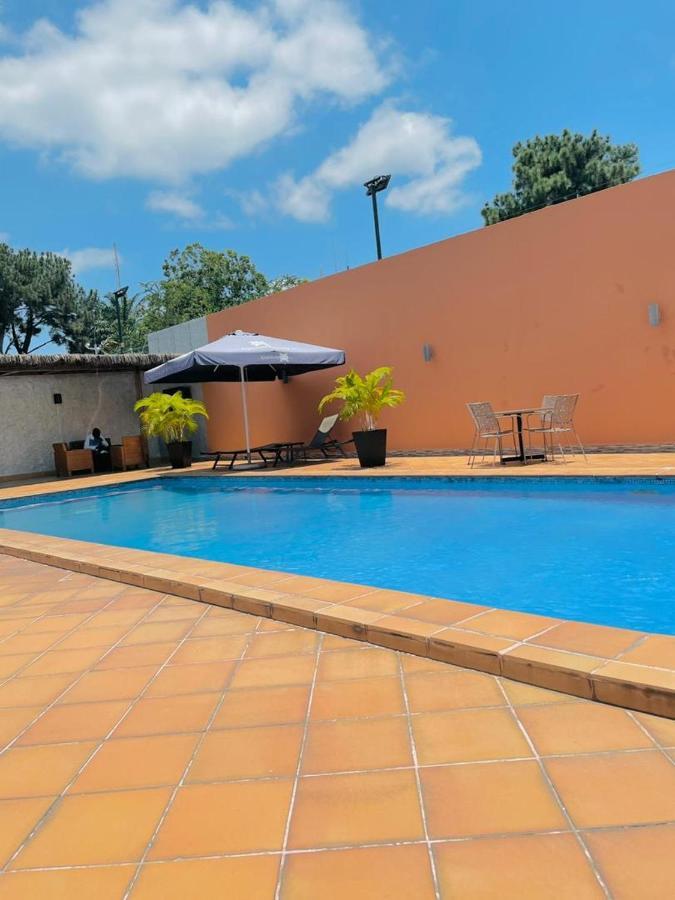 Class Hotel Brazzaville Bagian luar foto