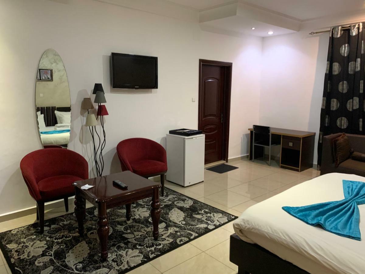 Class Hotel Brazzaville Bagian luar foto