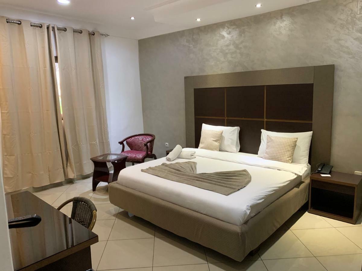 Class Hotel Brazzaville Bagian luar foto